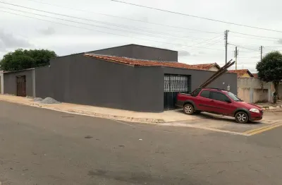 Casa com 5 quartos à venda na Rua VC 86, qd 176, Conjunto Vera Cruz, Goiânia
