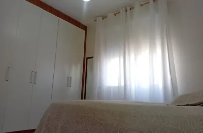 Apartamento (direto com proprietário) na ponta da praia 03 dormitórios, sendo 1 suíte - com garagem demarcada