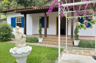 Casa à venda em itaipava, em excelente área residencial de fácil acesso