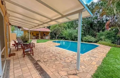 Casa em condomínio fechado com 4 quartos à venda na Chácara Flora, Itu 