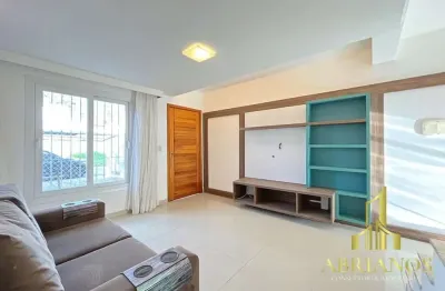 Casa com 2 quartos à venda na rua irmão jaime biazus, 231, guarujá, porto alegre por r$ 325.000