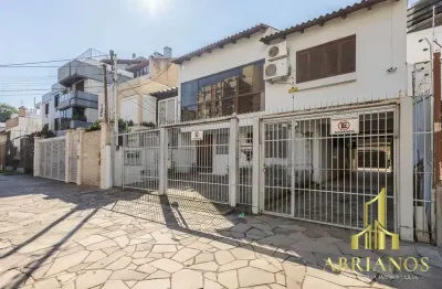 Casa com 6 quartos à venda na rua luzitana, 1938, higienópolis, porto alegre por r$ 1.380.000
