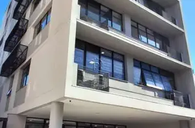 Sala comercial para alugar na avenida getúlio vargas, 769, menino deus, porto alegre por r$ 800