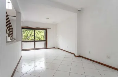 Casa com 6 quartos à venda na rua inhanduí, 193, cristal, porto alegre por r$ 1.300.000