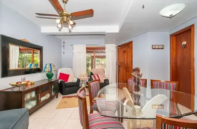 Casa com 3 quartos à venda na rua dos guenoas, 671, guarujá, porto alegre por r$ 550.000