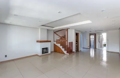 Casa com 3 quartos à venda na rua professor elpídio ferreira paes, 57, ipanema, porto alegre por r$ 690.000