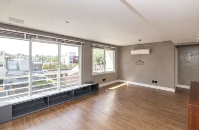 Apartamento com 2 quartos à venda na rua josé gomes, 70, tristeza, porto alegre por r$ 680.000