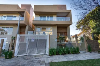 Casa com 3 quartos à venda na rua coroados, 675, vila assunção, porto alegre por r$ 1.752.000