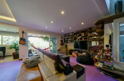 Casa com 4 quartos à venda na rua goitacaz, 333, vila assunção, porto alegre por r$ 2.800.000