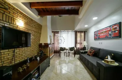 Casa com 3 quartos à venda na Avenida Copacabana, 358, Tristeza, Porto Alegre por R$ 1.007.000