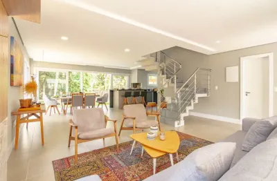 Casa em condomínio fechado com 3 quartos para alugar na avenida coronel marcos, 1239, pedra redonda, porto alegre por r$ 17.000