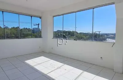 Sala comercial para alugar na Avenida Edgar Pires de Castro, 501, Hípica, Porto Alegre por R$ 1.300