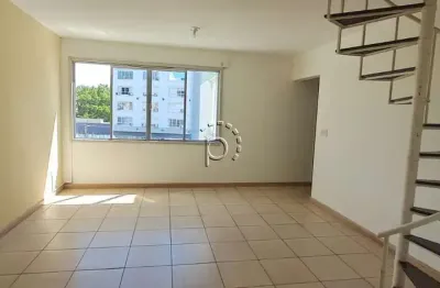 Cobertura com 2 quartos para alugar na Rua Doutor Mário Totta, 621, Tristeza, Porto Alegre por R$ 1.900