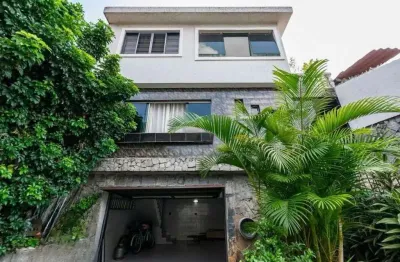 Venda de sobrado de luxo na vila das mercês, são paulo-sp: 3 quartos, 1 suíte, 3 banheiros, 4 vagas, 300m² de área.