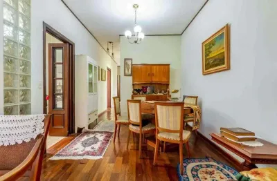Imperdível sobrado à venda em são paulo-sp, bosque da saúde: 2 quartos, 1 suíte, 2 salas, 2 banheiros, 2 vagas, 197m²!