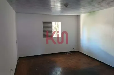 Imóvel de 2 quartos na Saúde, São Paulo-SP: casa para venda ou locação com 130m² e vaga de garagem