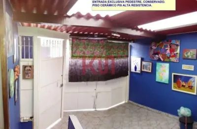 Casa à venda em São Paulo-SP, Vila Dom Pedro I: 2 quartos, 1 suíte, 2 banheiros, 1 vaga, 114m² de área!