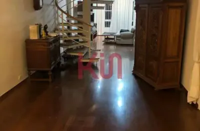 Casa à venda em São Paulo-SP, na Aclimação: 3 quartos, 1 suíte, 2 salas, 4 banheiros, 4 vagas de garagem, 200m².