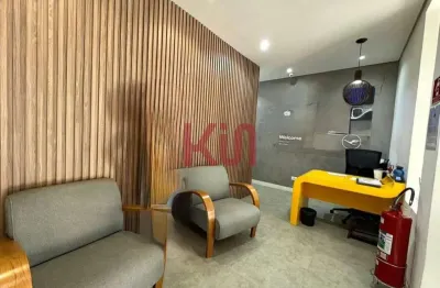 Sobrado Comercial de Alto Padrão no Cambuci  4 Salas, 6 Banheiros, 1 Vaga  380m²  Venda ou Locação em São Paulo-SP