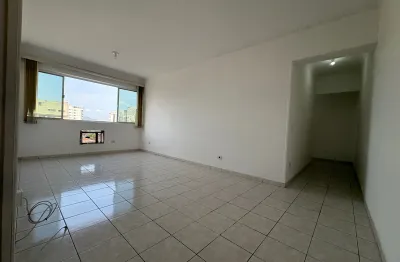 2 quartos + wc de serviço,vaga demarcada,lazer - gonzaga santos