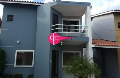 Casa duplex em condomínio fechado na santa monica 2  feira de santana