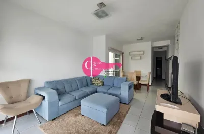 Alugo casa com tres quartos em condominio fechado em feira de santana bahia