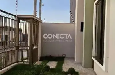 Casa a venda 3 quartos sendo 1 suíte no bairro residencial veneza