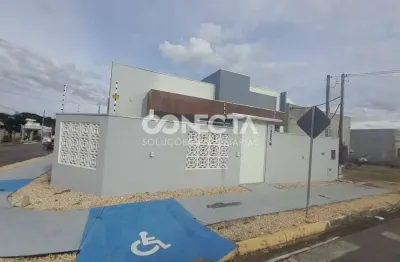Casa Para Vender com 3 quartos 1 suítes no bairro Araguaia 2 em Nova Mutum