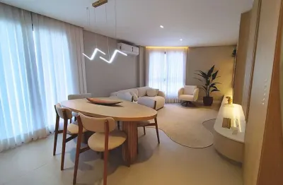 Apartamento duplex finamente mobiliado e decorado na praia dos ingleses