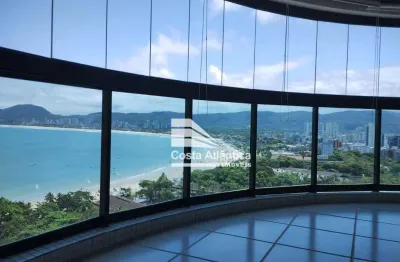 Apartamento  alto padrão frente mar com vaga náutica e barco.