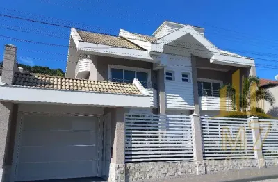 Casa com 3 quartos à venda na escola agrícola, blumenau , 441 m2 por r$ 2.980.000