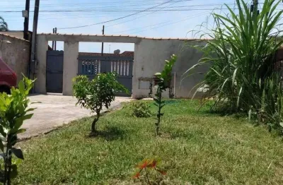 Sobrado á venda com 2 dormitórios,  5 vagas e com 80m² em jardim itaóca por r$ 290.000.  imóvel residencial em mongaguá/sp.
