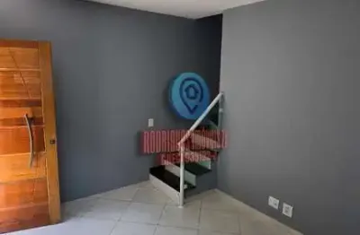 Lindo sobrado á venda com 2 suites na vila monte santo, são paulo, por r$ 330.000. oportunidade imperdível!