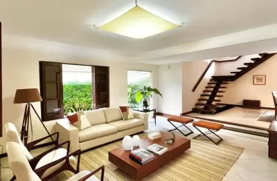 Casa vilas do atlântico — alameda fechada — 3 suítes   investimento: 1.290.000