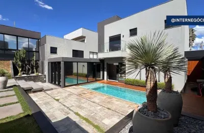 Casa alto padrão à venda no condomínio ecogarden  esquina com vista para o bosque
