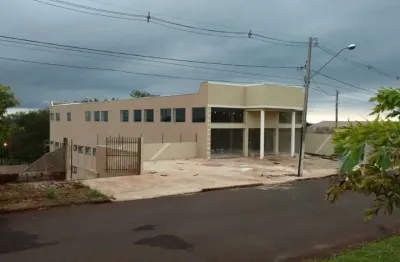 Imóvel comercial com diversas possibilidades à venda no jardim dias em maringá