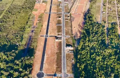 Terreno na praia, com fácil acesso a lagoa e mar. parcelamento direto com o proprietário.