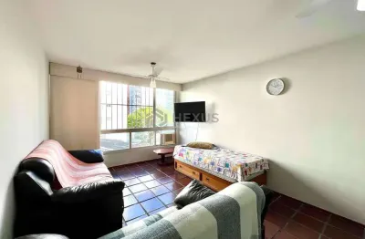 Apartamento a uma quadra da praia das pitangueiras, guaruja