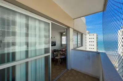 Apartamento com varanda e vista mar a uma quadra da praia das pitangueiras de 3 quartos (1 suíte),