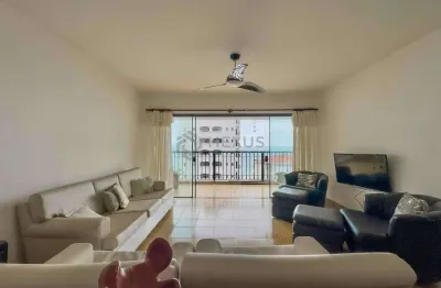 Apartamento com varanda, vista mar e lazer na quadra-mar da praia das pitangueiras, guaruja