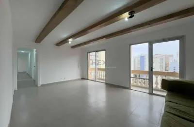 Apartamento com varanda e vista livre a uma quadra da praia das pitangueiras de 3 quartos (1 suíte)