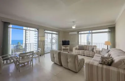Apartamento com varanda e vista mar a uma quadra da praia das pitangueiras de 3 quartos (1 suíte),