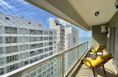 Apartamento à venda na praia das pitangueiras com 3 quartos ( 1 suíte ) e 2 vagas.