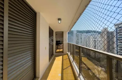 Apartamento com varanda e lazer na praia das pitangueiras, guaruja | hexus