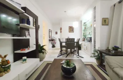 Apartamento com varanda a duas quadras da praia do tombo, guaruja | hexus