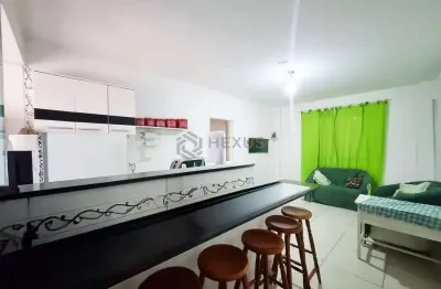 Apartamento mobiliado a duas quadras da praia das pitangueiras, guaruja