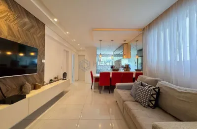 Apartamento reformado, mobiliado, despesas baixas, duas quadras da praia das pitangueiras, guaruja