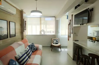 Apartamento reformado e mobiliado na quadra mar da praia das asturias, guaruja