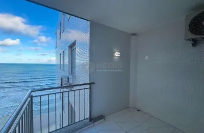 Apartamento frente mar com varanda e vista mar na praia das pitangueiras, guaruja