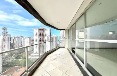 Apartamento com varanda, vista mar e lazer a duas quadras da praia das pitangueiras, guaruja
